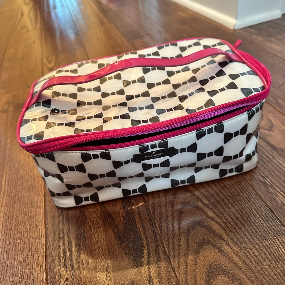 Kate Spade 11x8x4 travel bags